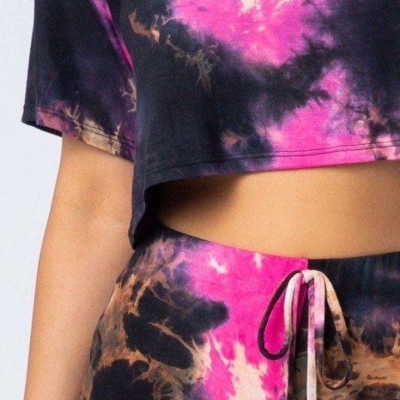 🎀Crop Top And High Waist Shorts Set🎀 - Picture 5 of 6